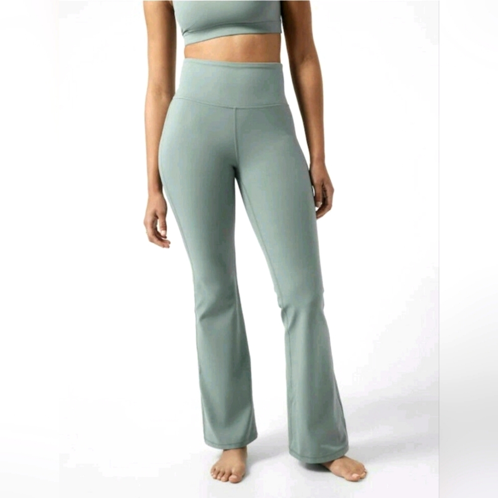 Athleta Elation Yoga Pants High Rise Waist Flare Leg Medium Sage